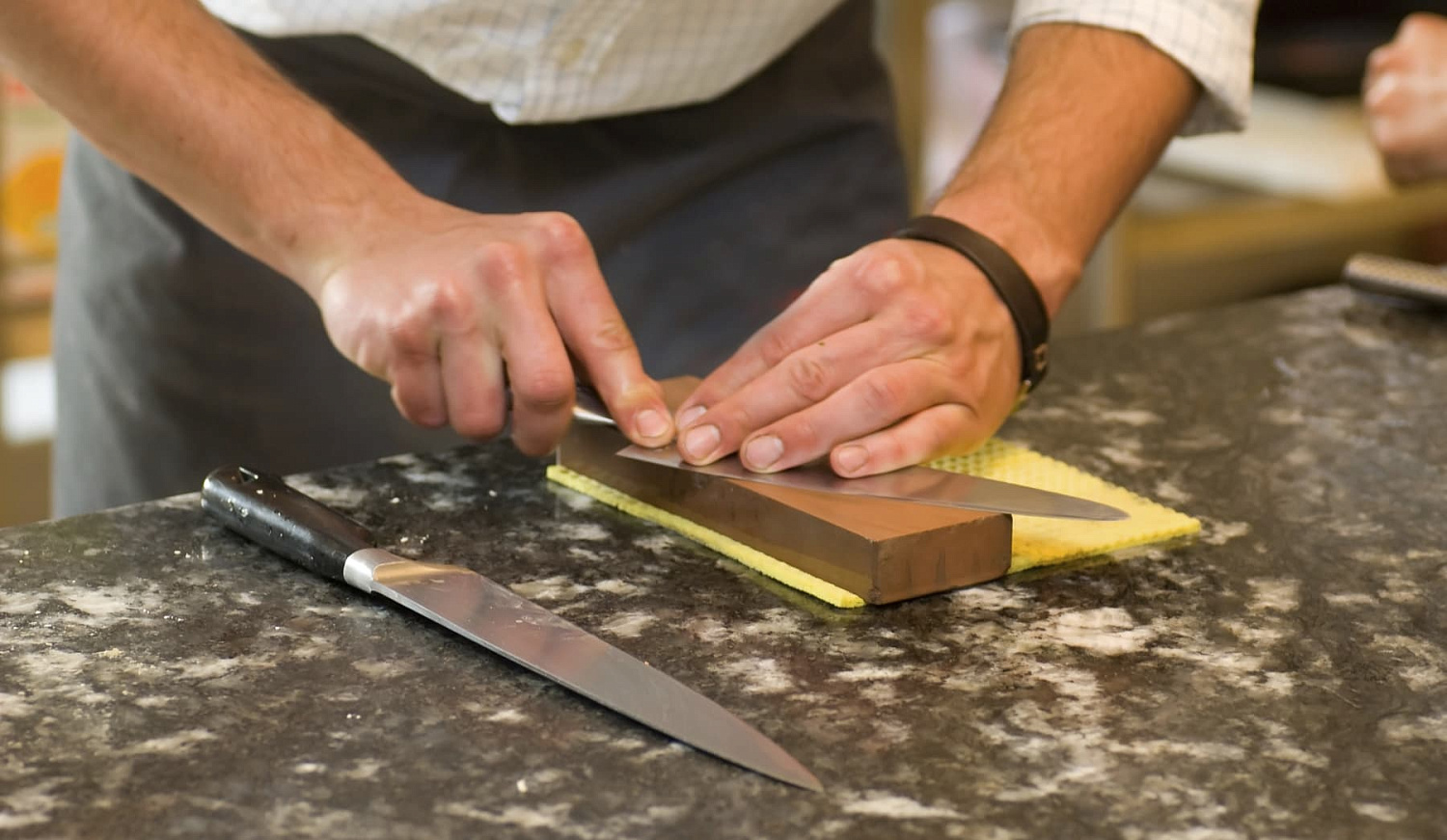Правка и заточка ножей